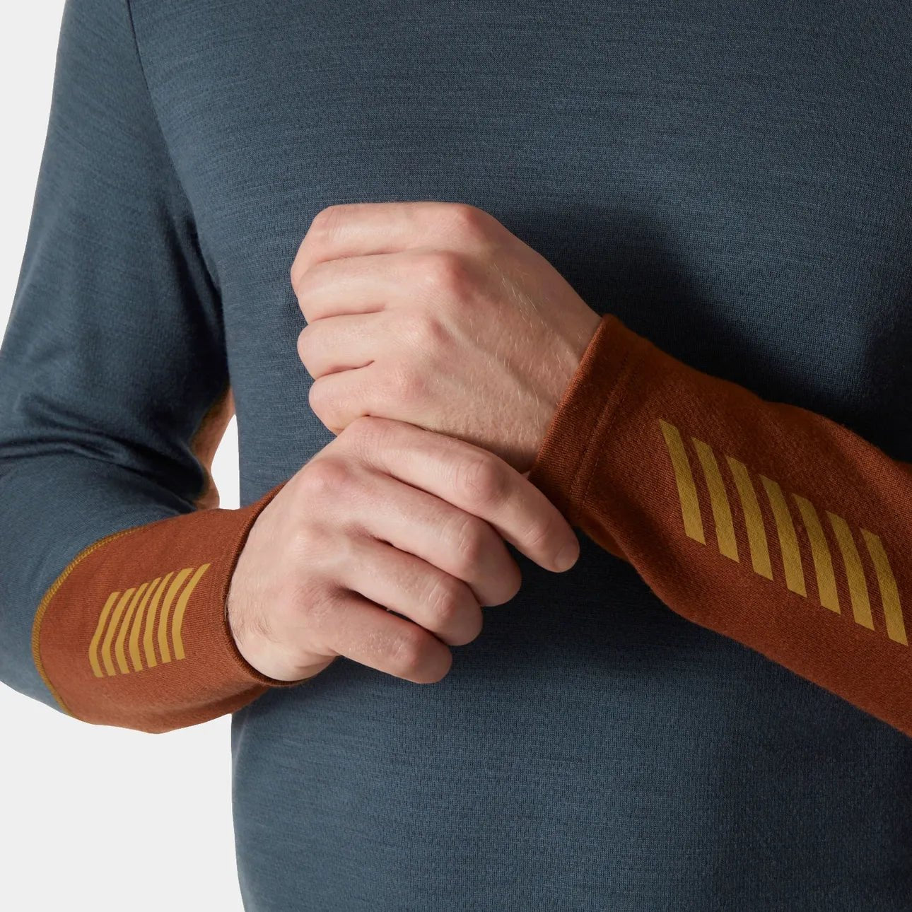 HELLY HANSEN Lifa Merino Midweight Alpine Fros Lines Snow Boutique