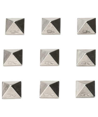 DAKINE Pyramid Studs