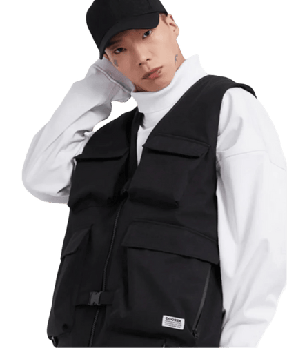 DOOREK Vest Black Lines Snow Boutique