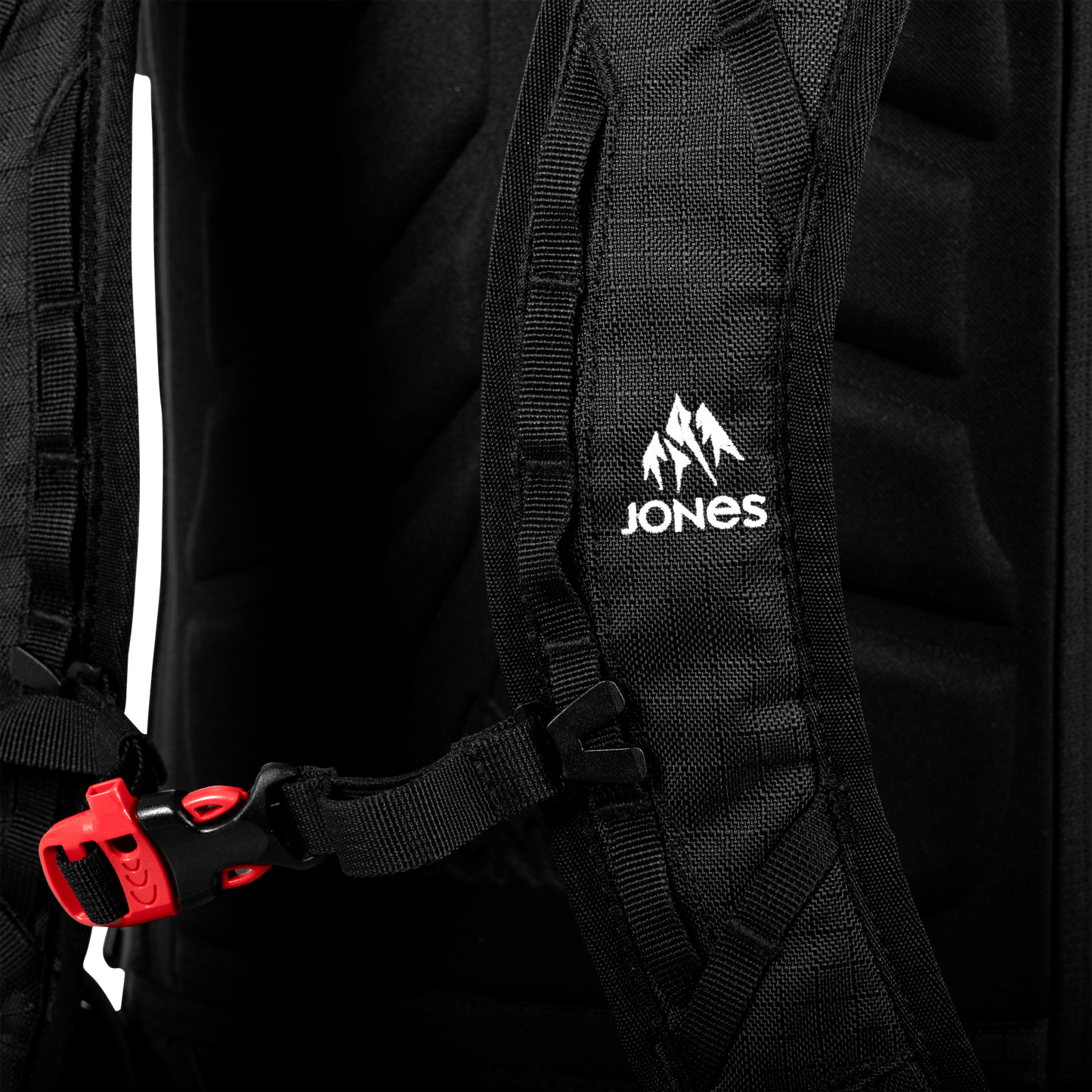 JONES Bag Higher 32L Stealth Black Os Lines Snow Boutique