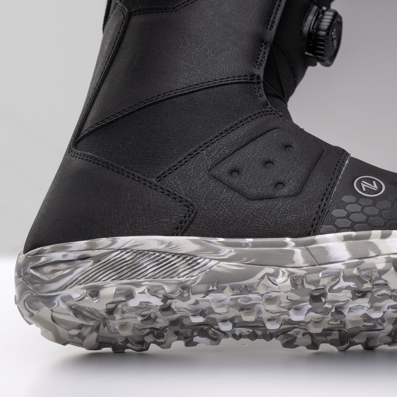 NIDECKER Micron Lines Snow Boutique