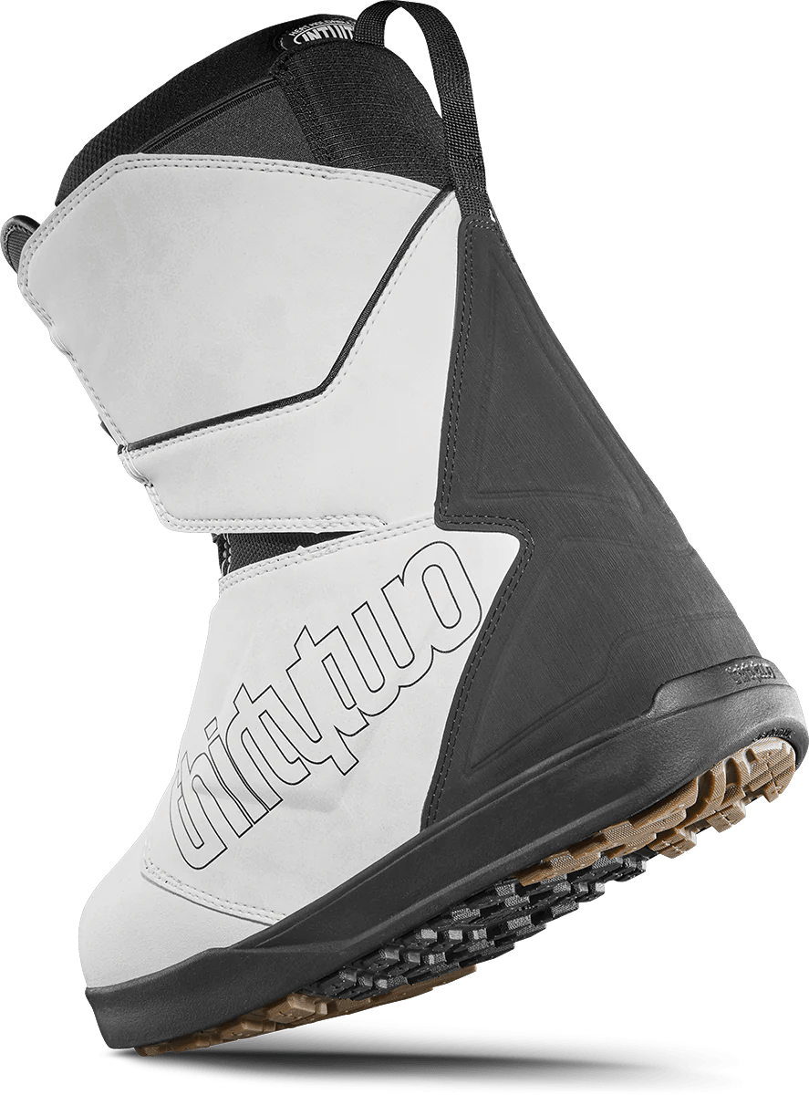 THIRTYTWO Lashed Double White/Black Lines Snow Boutique