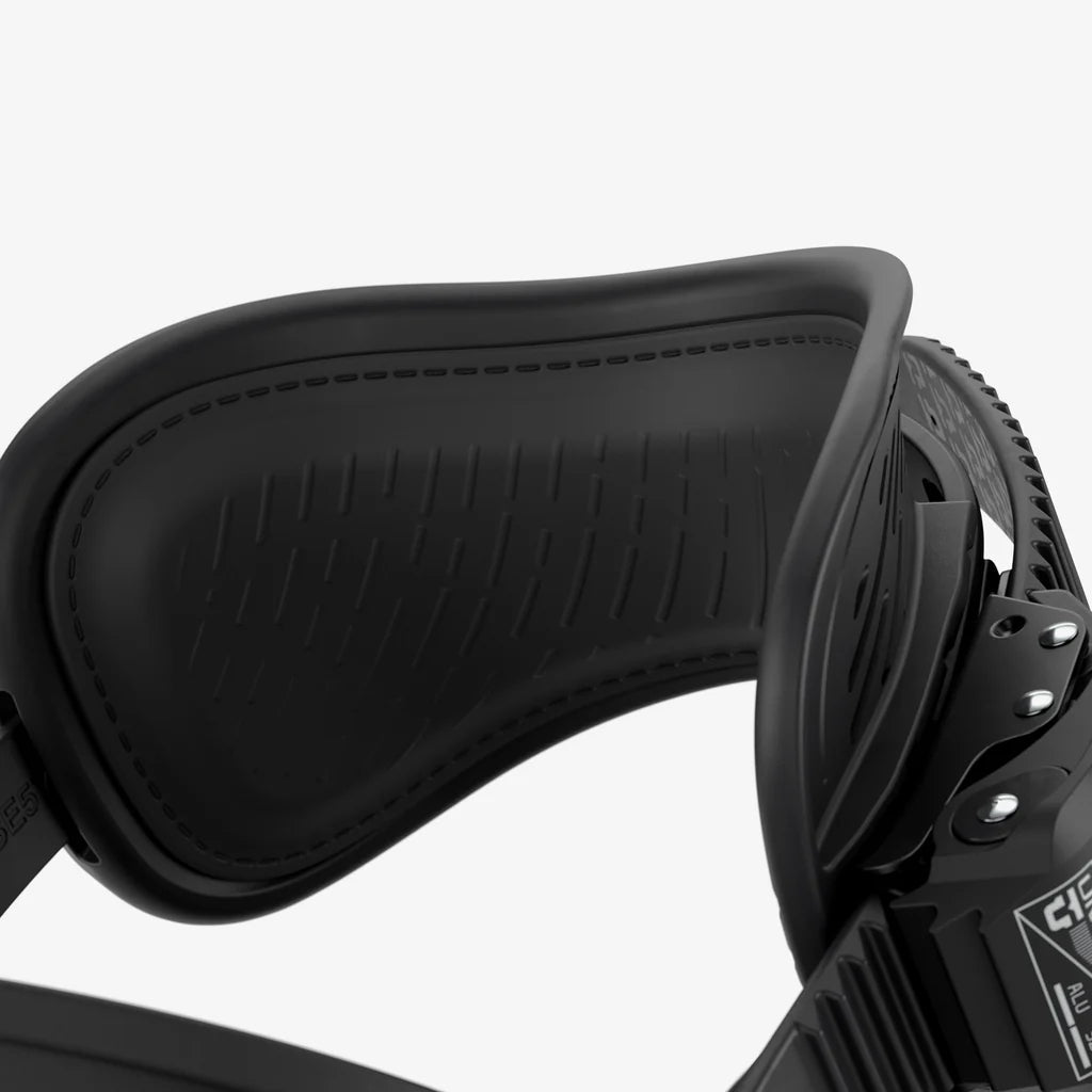 UNION Strata Black Lines Snow Boutique